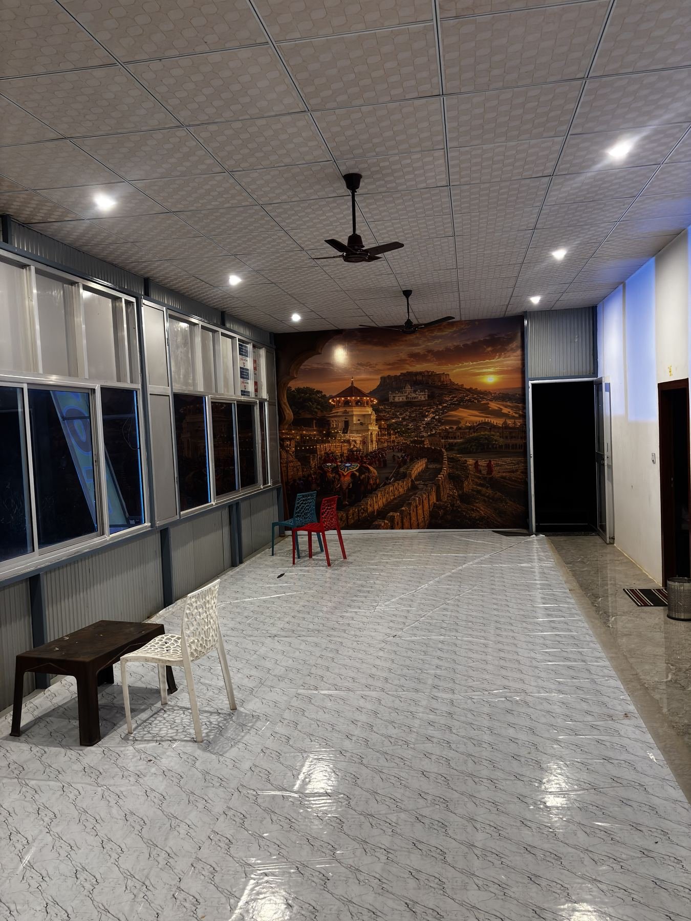Indoor hall at Seth Sawariya Hotel and Restaurant